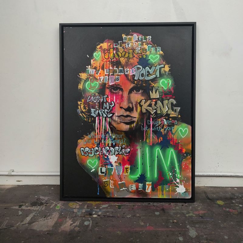 Jim Morrison in neon pop-art, street art en graffiti stijl, op handbewerkt canvas. Club 27.
